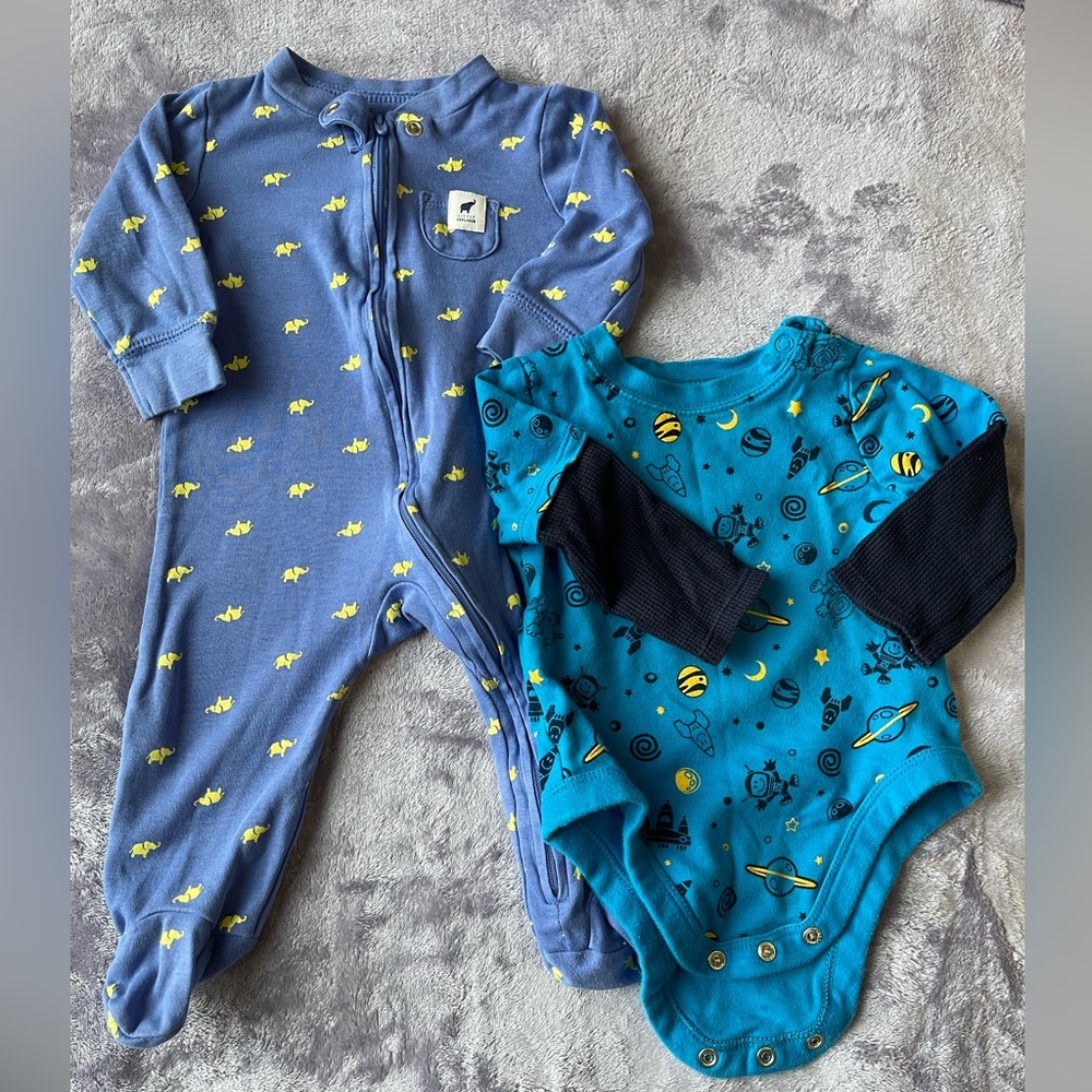 Baby clothes